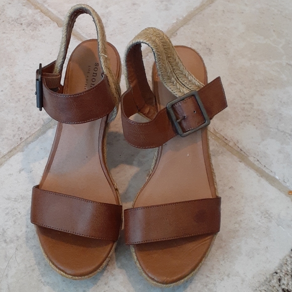 Wedged heels - Picture 6 of 6